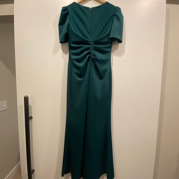 Hunter Green Gown - Picture 3 of 4